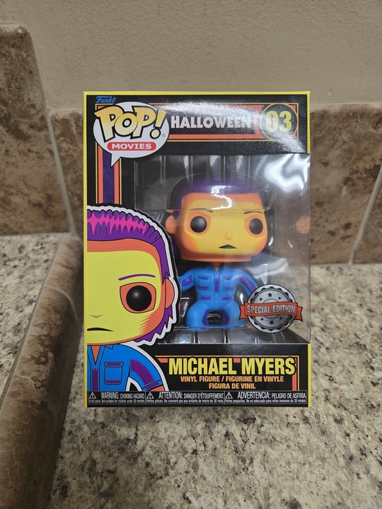 Funko Other - Funko POP! Movies Michael Myers Neon Special Edition